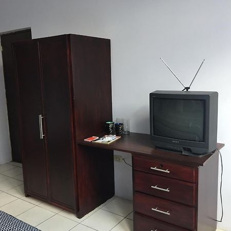 Casa 10 Guest House Guatemala City Exterior foto